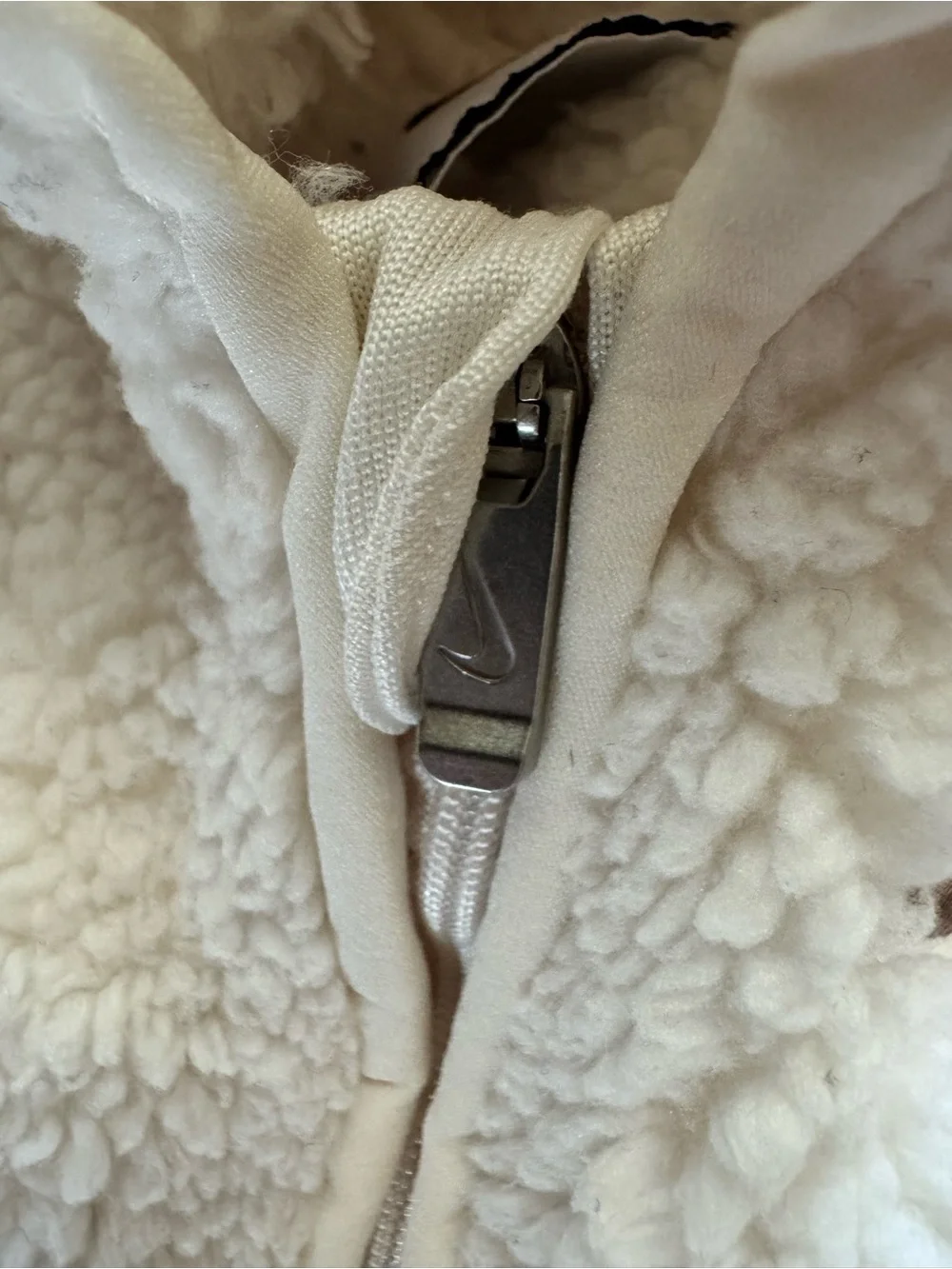Nike Cream Sherpa Baby Hooded Fluffy Zip Up One Piece Embroidered Check Logo 3M